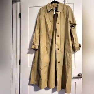 Brand New w/ Tag ...                         GAP OVERSIZED MAC COAT